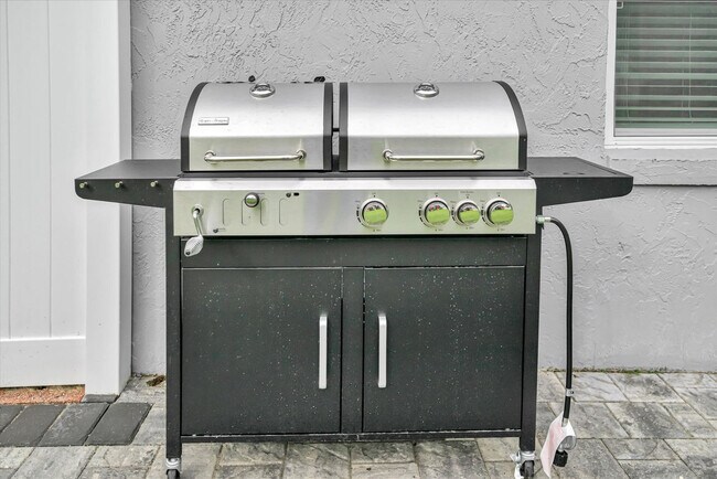 Building Photo - 7724 Simon Ridge Ct