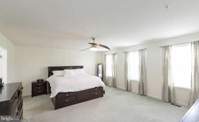 Building Photo - 6906 Lenape Ct