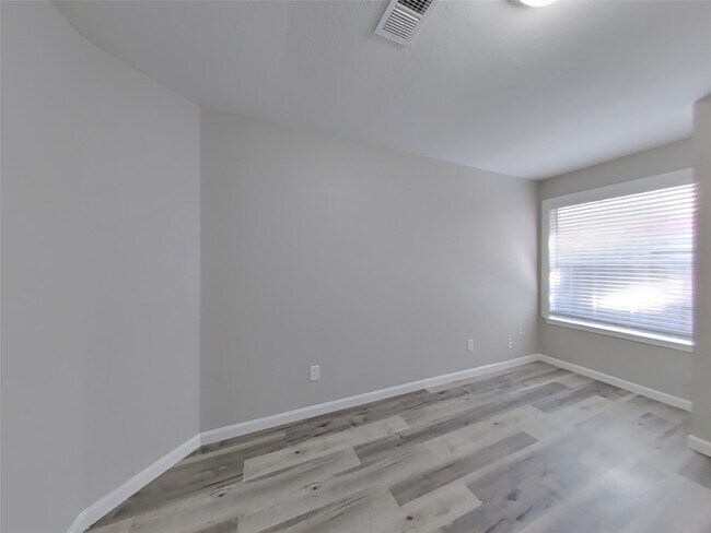 Building Photo - 21476 Palace Pines Dr