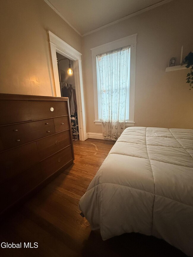 Building Photo - 16 Blakely Ct