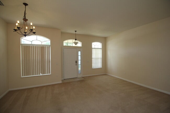 Building Photo - 885 Tavernier Cir NE