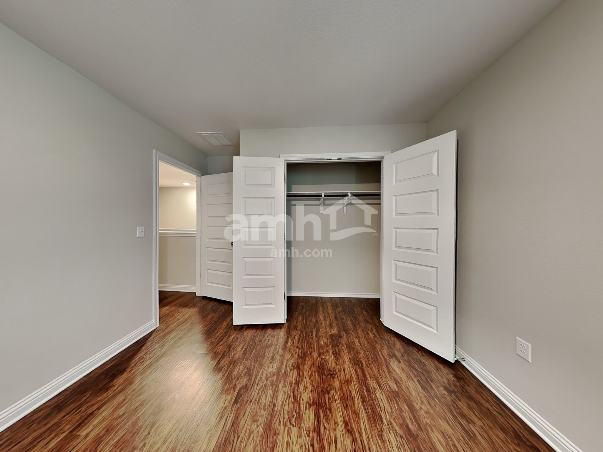 Building Photo - 6101 Gerard Dr