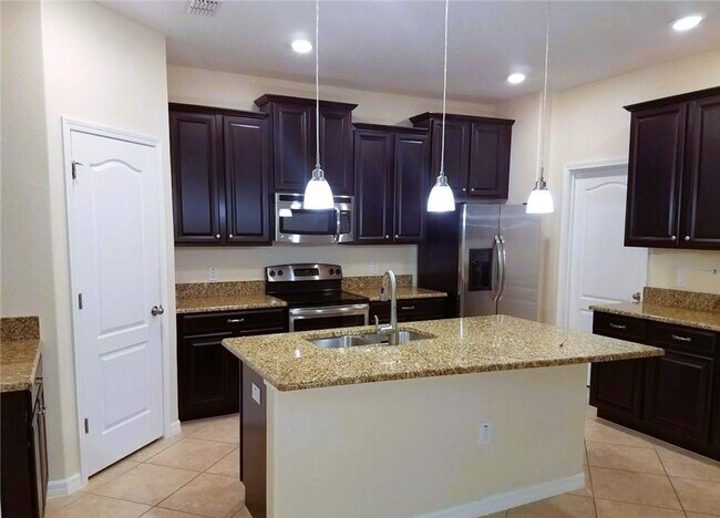 Building Photo - 3/2 Moss Park Orlando-AVAILABLE 08/14/2026