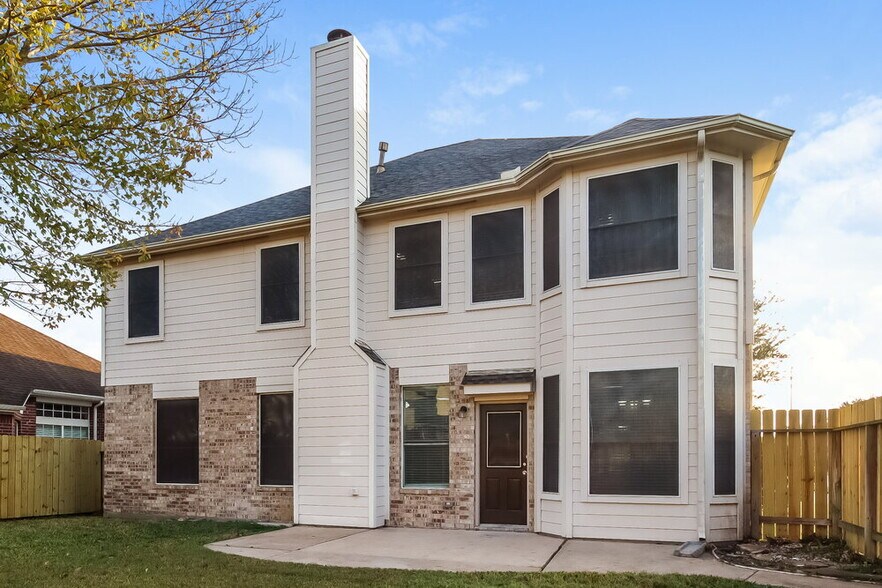Building Photo - 11003 Sentry Ct