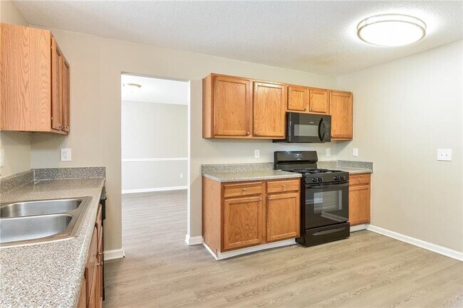 Building Photo - 215 Capeton Ct