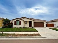 Building Photo - 2035 Greenbriar Dr