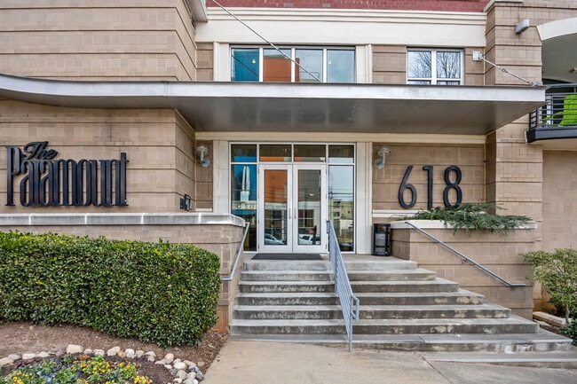 Building Photo - 618 N Boylan Ave