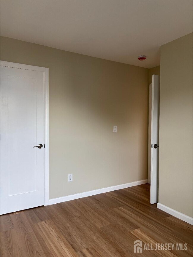 Building Photo - 260 Washington Ave