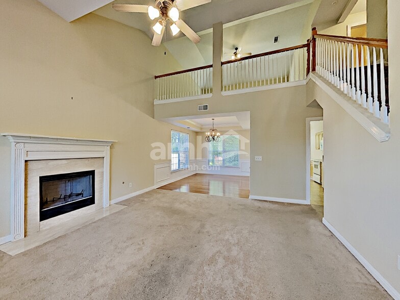 Building Photo - 316 Astor Way