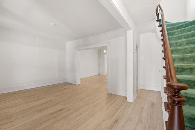 Primary Photo - 391 Fairmount Ave