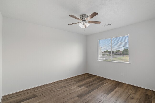 Building Photo - 6727 Shelby Oaks Dr