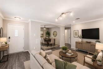 Building Photo - 180 Onyx Lake Dr