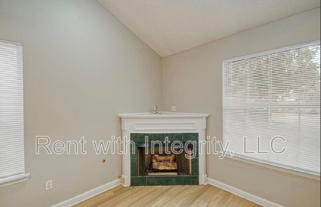 Building Photo - 3385 Tansey Ct