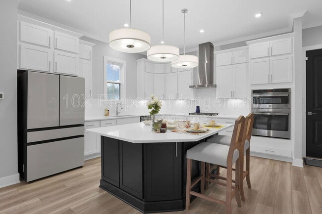 Building Photo - 105 Encore Park Bend