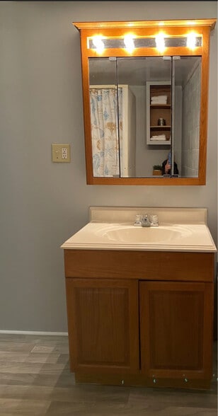 Building Photo - 1414 3rd Ave