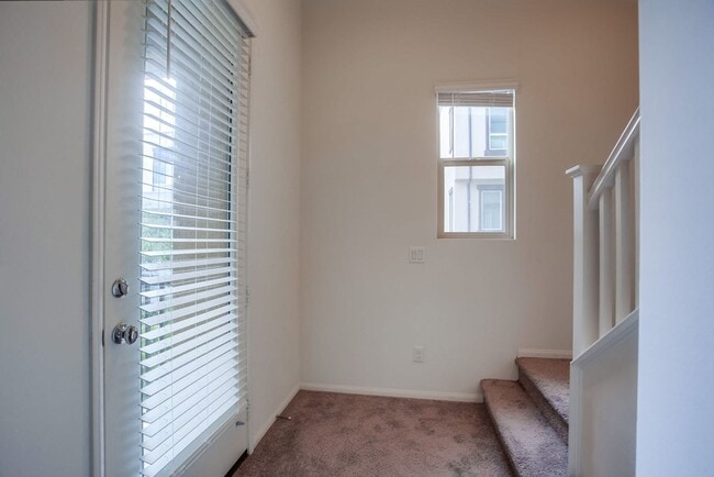 Building Photo - Beautiful 4 Bedroom Townhome! Built in 202...