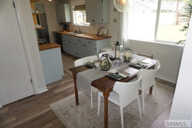 Building Photo - 613 Sykes Dr