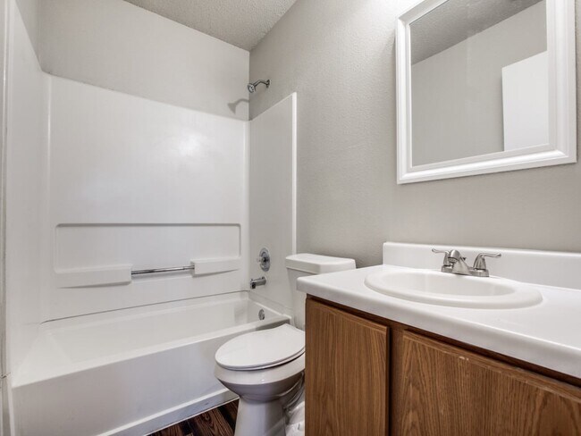 Building Photo - 9706 Highland Creek