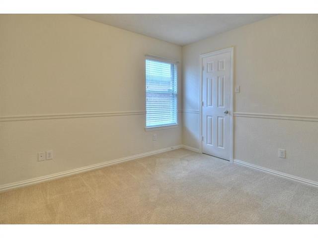 Building Photo - 3216 Chesington Dr
