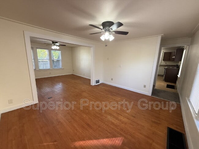 Building Photo - 18 N Fair Oaks Ave