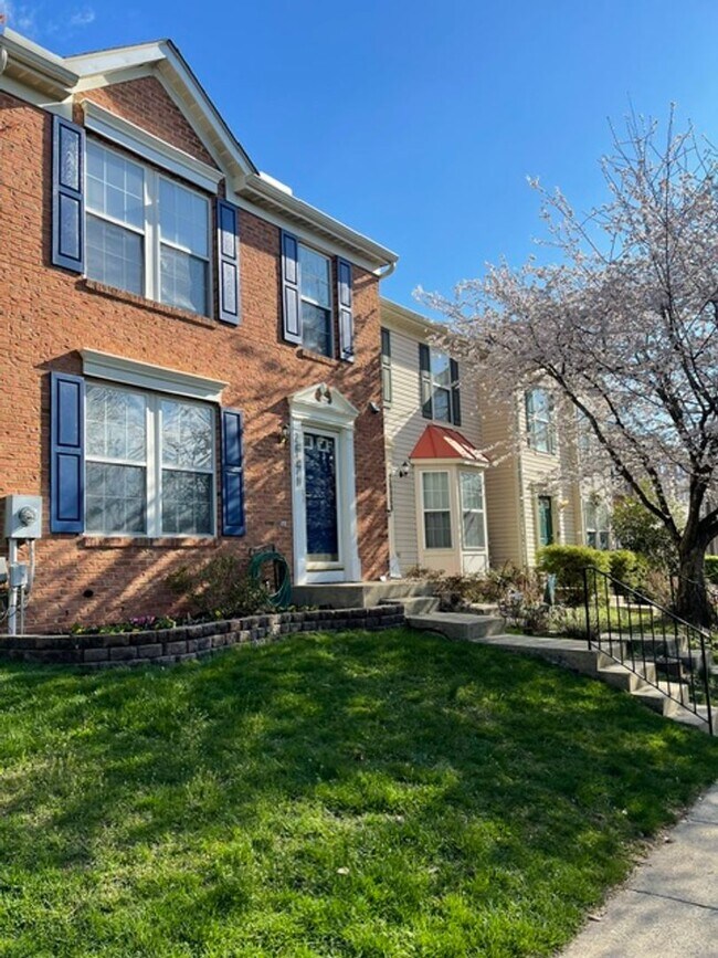 Building Photo - 26071 Ridge Manor Dr