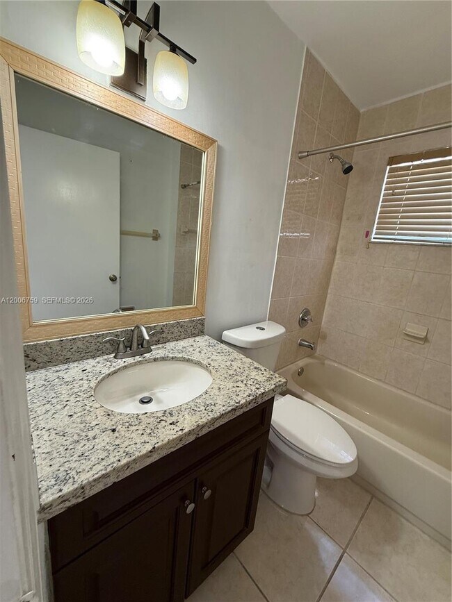 Building Photo - 9940 SW 146th Ct