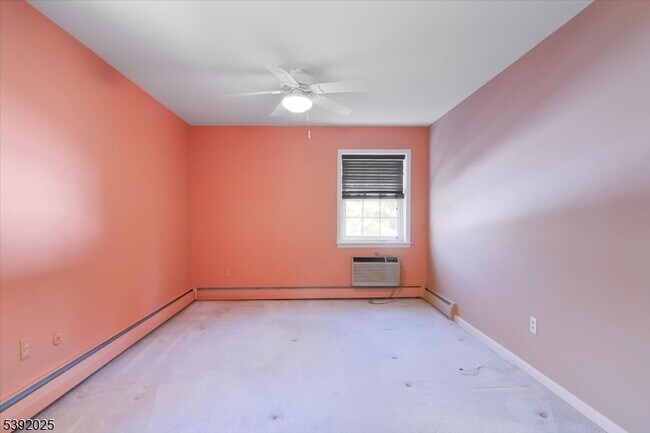 Building Photo - 159 Ridge Rd