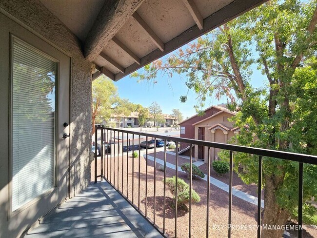 Building Photo - 2750 S Durango Dr