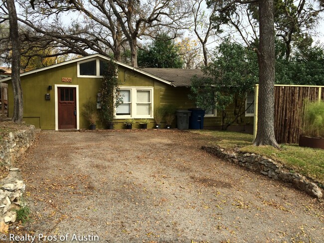 Building Photo - Charming House in Deep Eddy Neighborhood