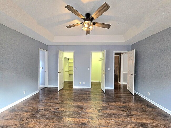 Building Photo - 160 Pinnacle Ct