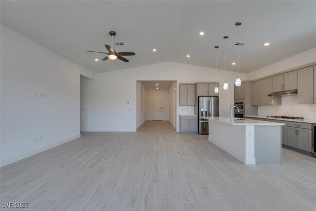 Building Photo - 257 Piazzetta Pl