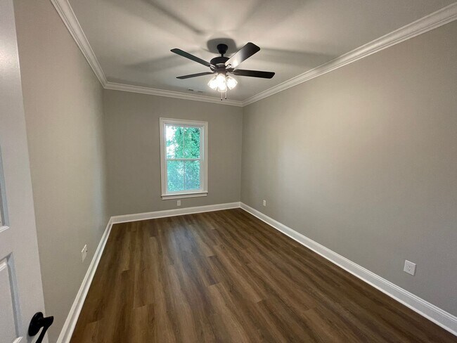 Building Photo - New 3/2.5 Townhouse in Downtown Rome $2,295