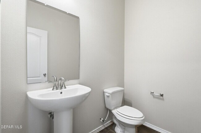 Building Photo - 12253 Desert Dove Ave