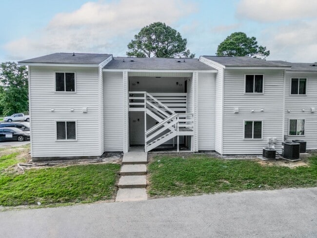 Building Photo - 357 Railroad St