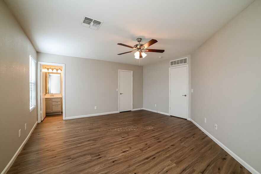 Building Photo - 3045 W Desert Vista Trail