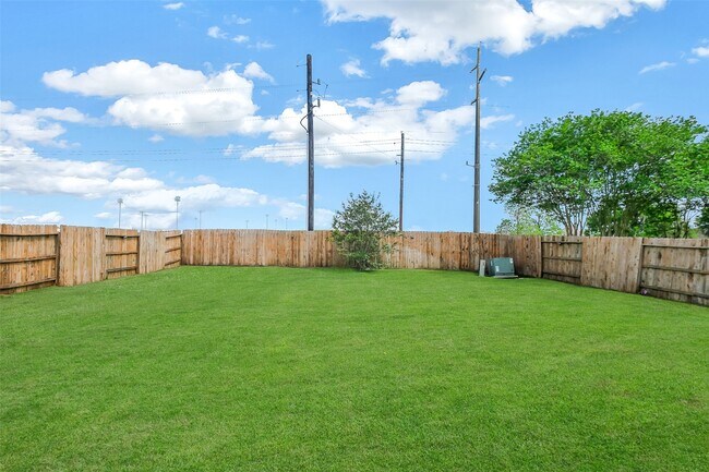 Building Photo - 2610 Orleans Way