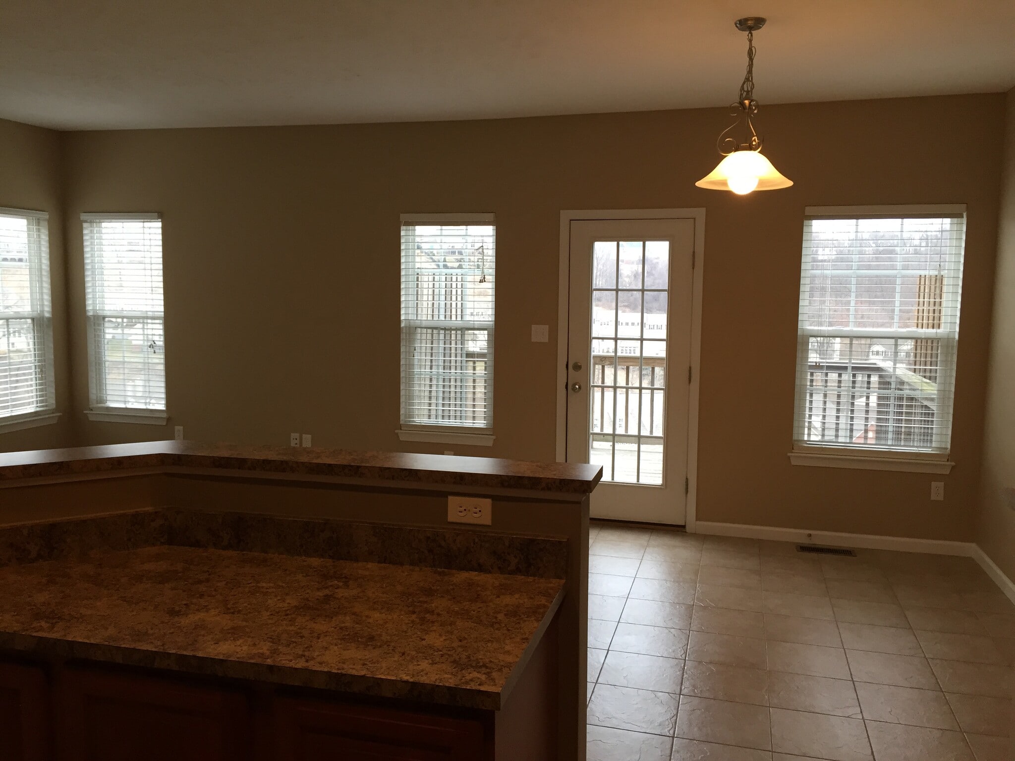 Building Photo - 214 Southern Valley Ct