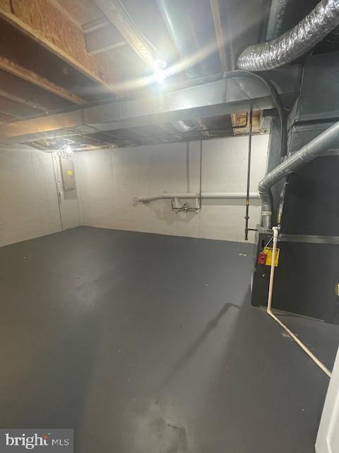 Building Photo - 19 Sir Thomas Ln