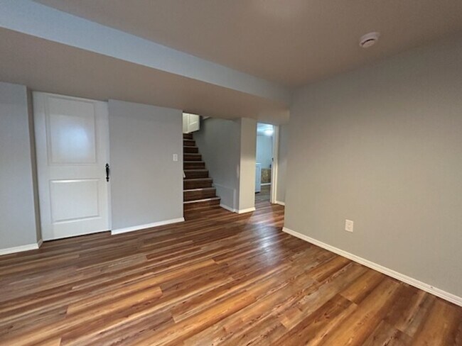 Building Photo - 224go