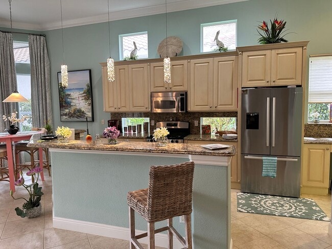 Building Photo - Fully Furnished Seasonal Home Rental with Pool in Fiddlers Creek