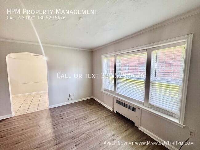 Building Photo - 3363 Warrensville Center Rd