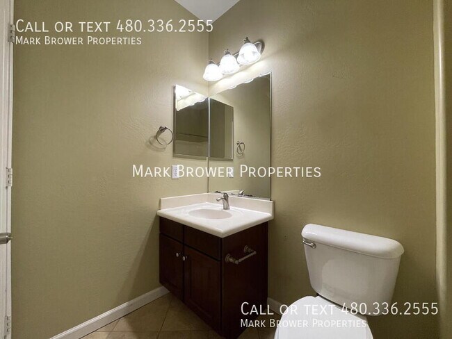 Building Photo - 3750 S Ashley Pl