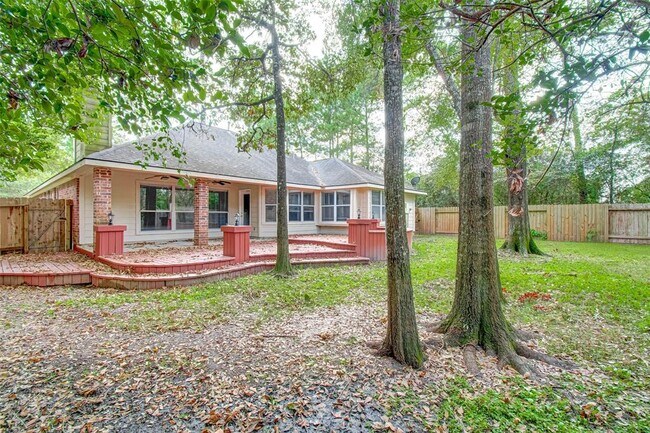 Building Photo - 18 Bonnaire Dr