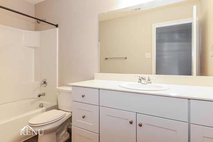 Building Photo - 6610 Charleston Dr