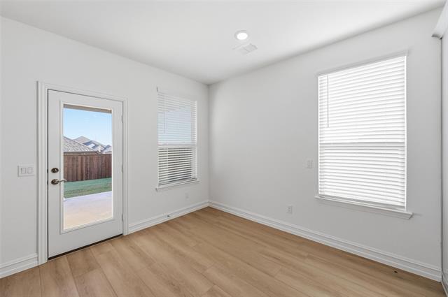 Building Photo - 4365 Knight St