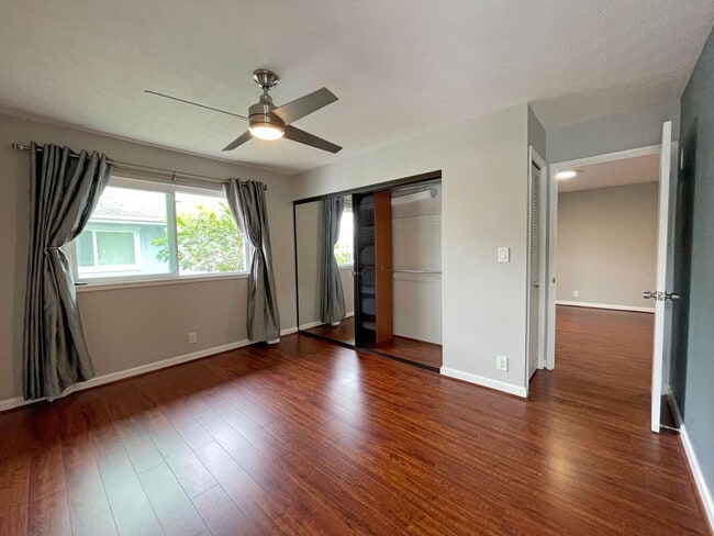 Building Photo - 355 Aoloa St