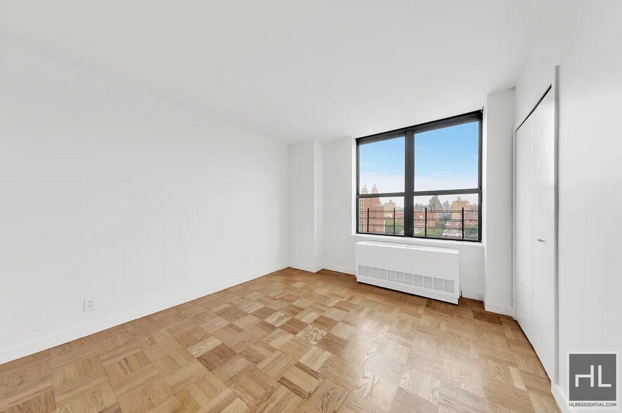 Building Photo - West 87th Street