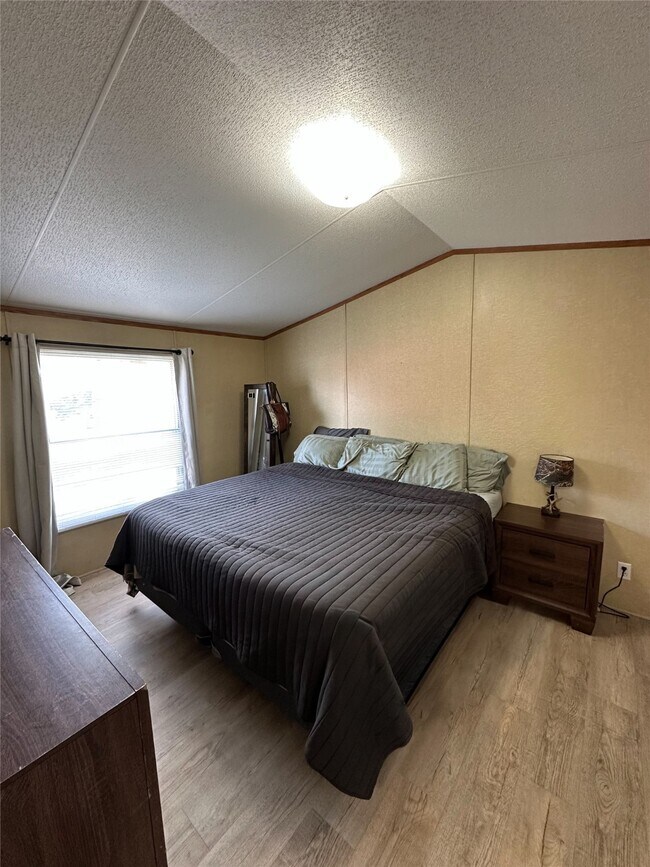 Building Photo - 999 FM 1774