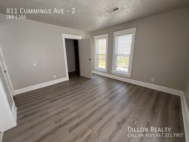 Building Photo - 811 Cummings Ave