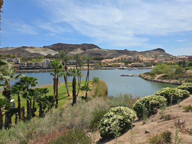 Building Photo - 9 Porto Malaga St